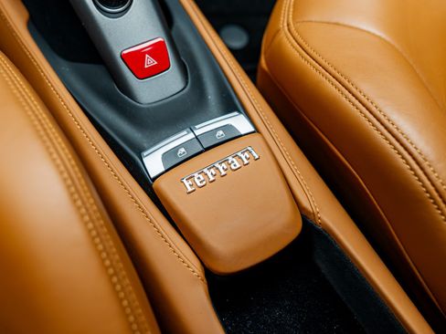 Used 2017 Ferrari 488 GTB RWD image 58