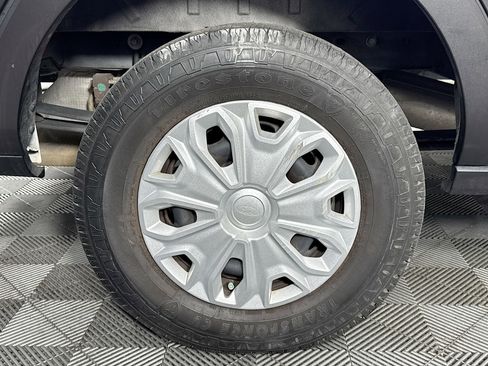 Used 2023 Ford Transit 350 XLT image 28