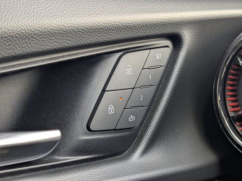 Certified 2025 Chevrolet Equinox RS w/ Safety and Technology Package FWD image 29