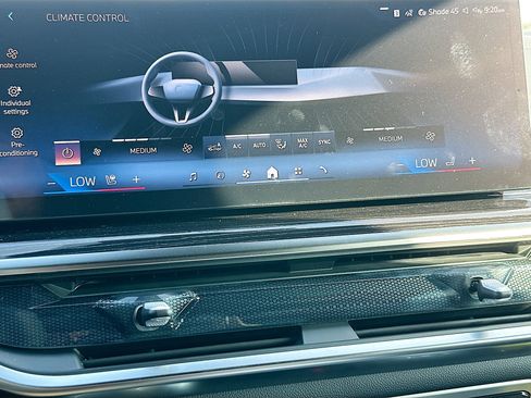 New 2026 BMW X5 sDrive40i w/ Executive Package image 13