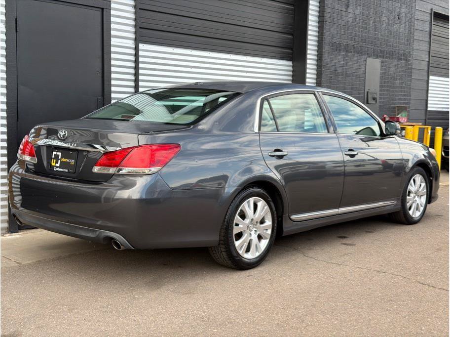 Used 2011 Toyota Avalon FWD image 9