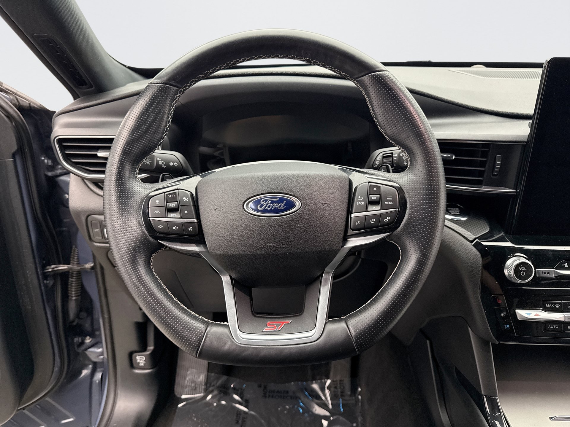 Used 2021 Ford Explorer ST w/ Equipment Group 401A AWD/4WD image 14