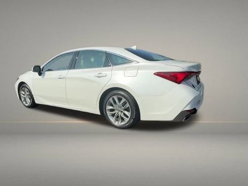 Used 2022 Toyota Avalon XLE w/ Moonroof Package FWD image 39
