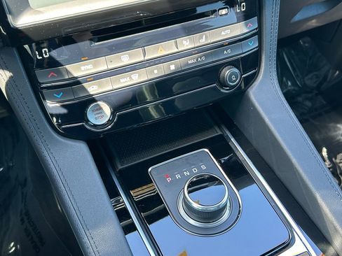 Used 2020 Jaguar F-PACE Prestige AWD/4WD image 27