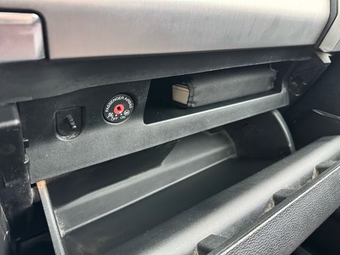 Used 2017 Ford F350 Platinum image 28