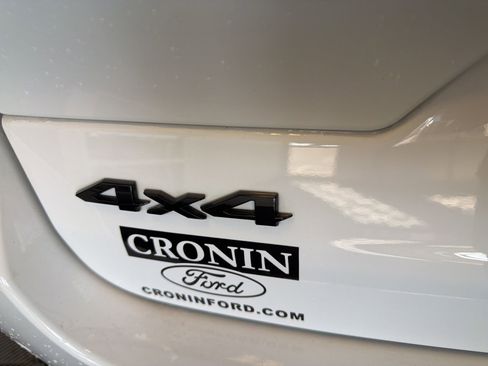 Used 2024 Jeep Grand Cherokee Altitude image 7