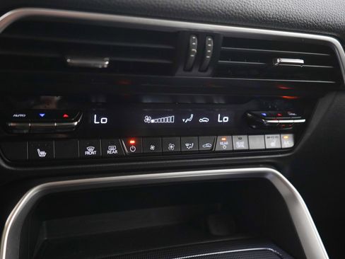 Certified 2024 MAZDA CX-90 Plug-In Hybrid w/ Preferred AWD/4WD image 25