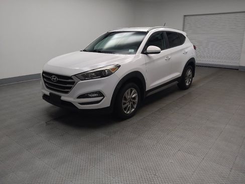 Used 2017 Hyundai Tucson SE w/ SE Popular Package 02 FWD image 2