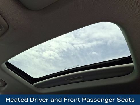 Used 2025 Chevrolet Trax ACTIV w/ Sunroof Package FWD image 19