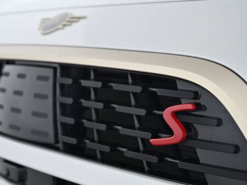 Certified 2025 MINI Cooper Countryman S image 10