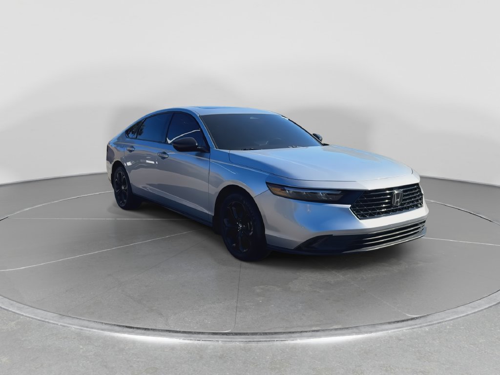 Used 2025 Honda Accord SE image 2