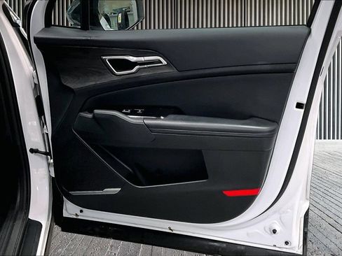 Used 2023 Kia Sportage X-Line w/ X-Line Premium Package image 25