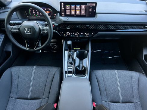 Used 2025 Honda Accord Sport image 13