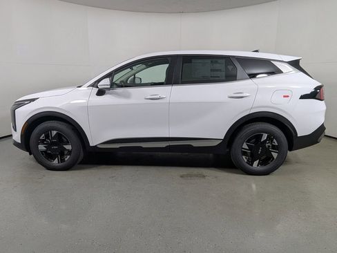 New 2026 Kia Sportage LX w/ LX Convenience Package AWD/4WD image 4