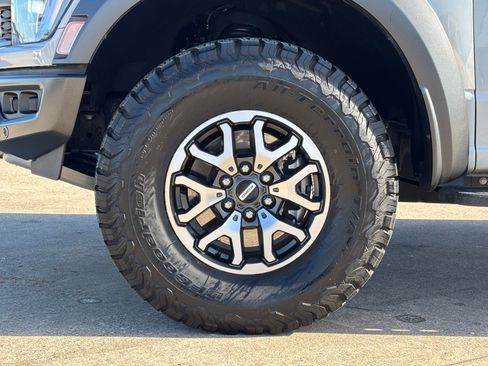Used 2023 Ford F150 Raptor image 12