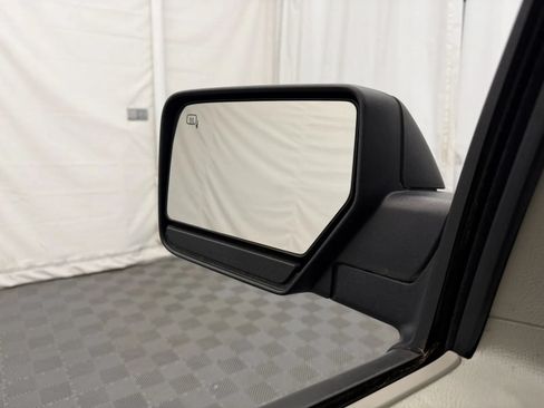 Used 2011 Ford Expedition XLT AWD/4WD image 13
