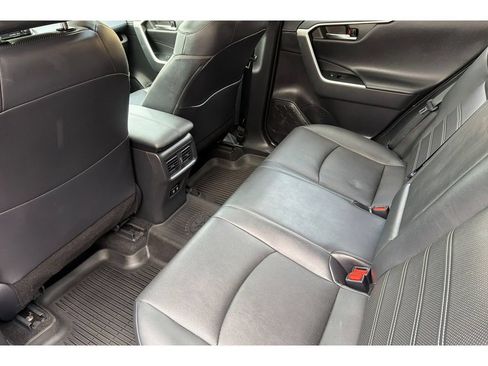Used 2021 Toyota RAV4 Limited AWD/4WD image 12