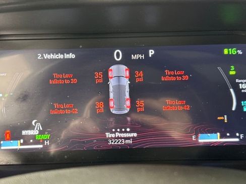 Used 2022 Jeep Grand Cherokee Overland w/ Advanced Protech Group III image 18