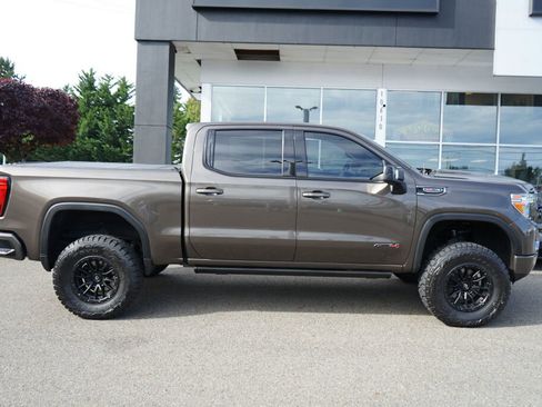 Used 2019 GMC Sierra 1500 AT4 w/ AT4 Premium Package image 7