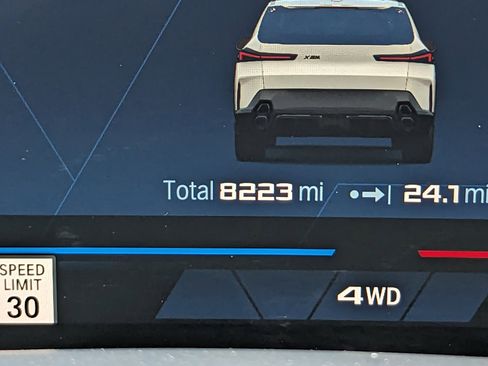 Used 2025 BMW XM image 22