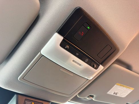 Used 2023 Nissan Rogue SV FWD image 27
