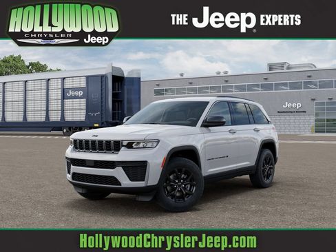 New 2026 Jeep Grand Cherokee Altitude RWD image 1