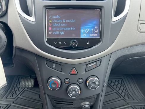 Used 2016 Chevrolet Trax LS image 21
