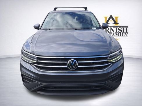 Used 2023 Volkswagen Tiguan SE w/ Panoramic Sunroof Package AWD/4WD image 2