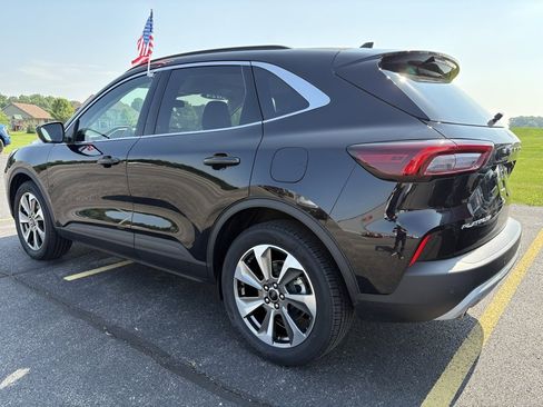 Used 2024 Ford Escape Platinum image 42