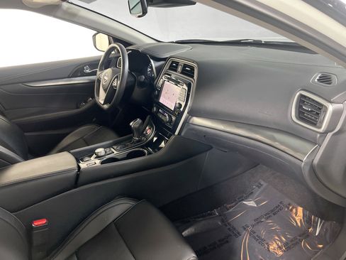 Used 2023 Nissan Maxima SV w/ Floor Mat Group image 28