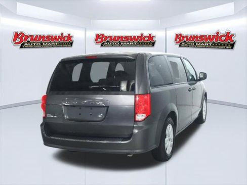 Certified 2019 Dodge Grand Caravan SE FWD image 45