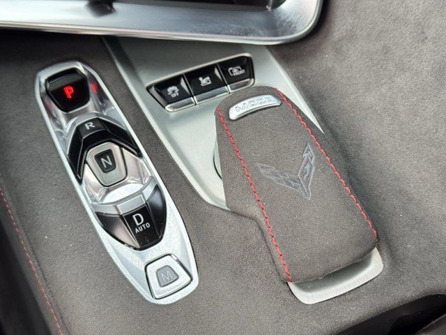 Used 2025 Chevrolet Corvette Stingray Premium Conv w/ Z51 Performance Package RWD image 21