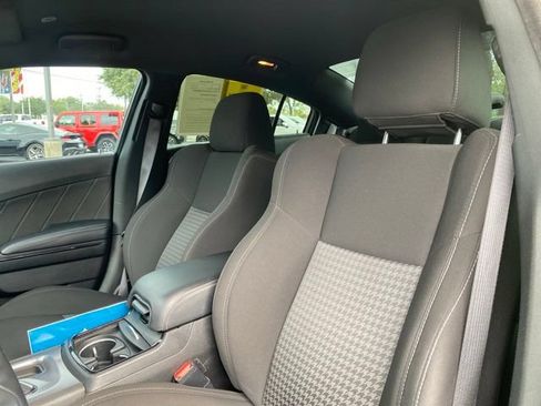 Used 2021 Dodge Charger R/T w/ Blacktop Package RWD image 17