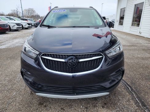 Used 2021 Buick Encore Preferred image 2