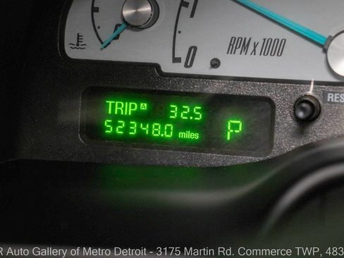 Used 2002 Ford Thunderbird Deluxe image 20