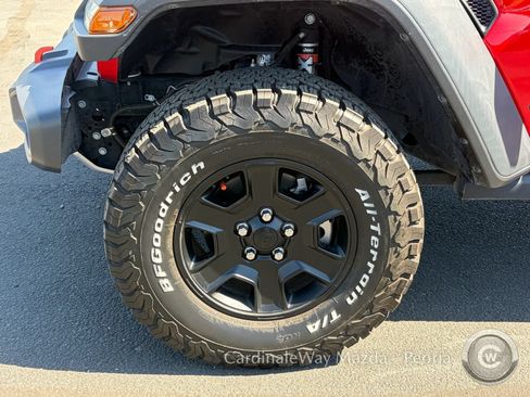 Used 2021 Jeep Gladiator Mojave w/ LED Lighting Group AWD/4WD image 11