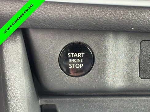 Used 2025 Nissan Rogue SV AWD/4WD image 24