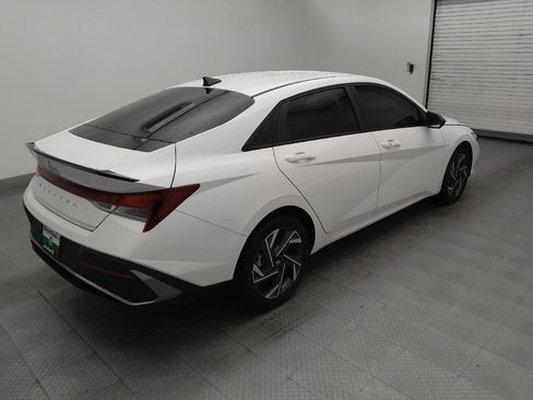 Used 2025 Hyundai Elantra Sport FWD image 10