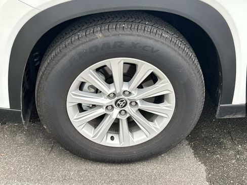 Used 2026 Toyota Grand Highlander AWD image 10