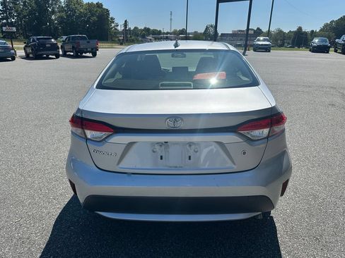 Used 2021 Toyota Corolla L FWD image 7