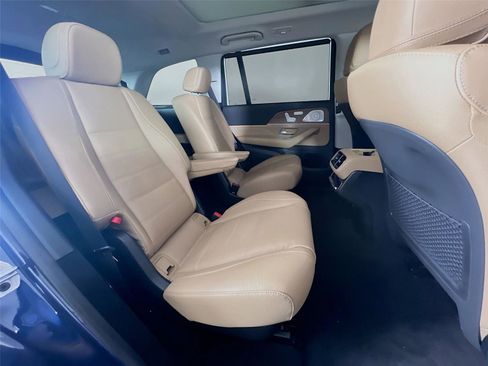 New 2026 Mercedes-Benz GLS 450 4MATIC image 24