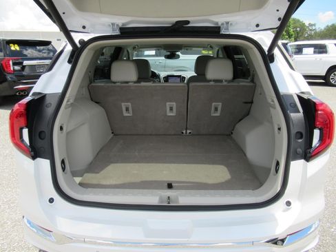 Used 2023 GMC Terrain Denali AWD/4WD image 34