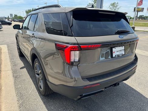 New 2026 Ford Explorer ST-Line w/ ST-Line Street Pack AWD/4WD image 44