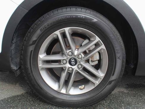 Used 2017 Hyundai Santa Fe Sport AWD/4WD image 32
