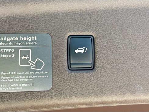 Used 2021 INFINITI QX50 Autograph w/ Premium White Leather Package image 13