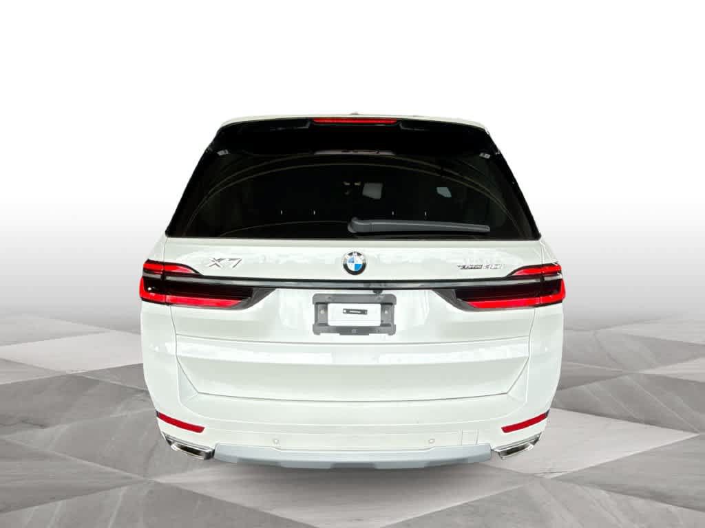 Used 2026 BMW X7 xDrive40i AWD/4WD image 7