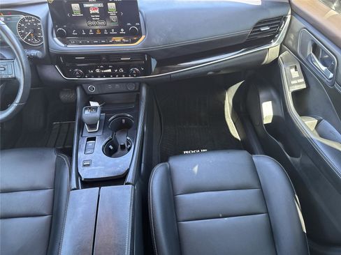 Used 2023 Nissan Rogue SL w/ SL Premium Package FWD image 16