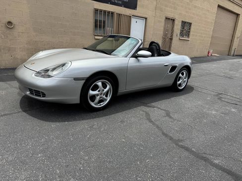 Used 2000 Porsche Boxster RWD image 5