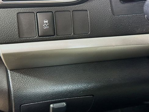 Certified 2017 Toyota Camry SE image 10