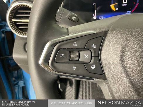 Used 2025 Chevrolet Trax ACTIV w/ Sunroof Package FWD image 44